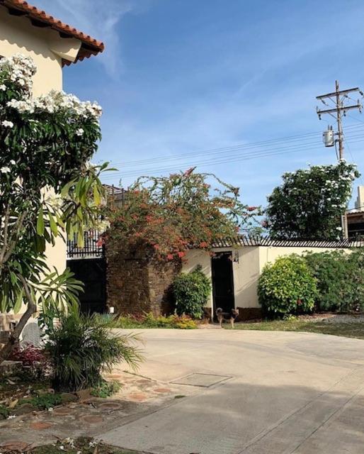 Todo Lo Que Necesitas En Un Solo Lugar... Villa Pampatar Exterior photo